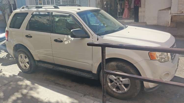 Ford escape 2009 4x4 automático 1389985869