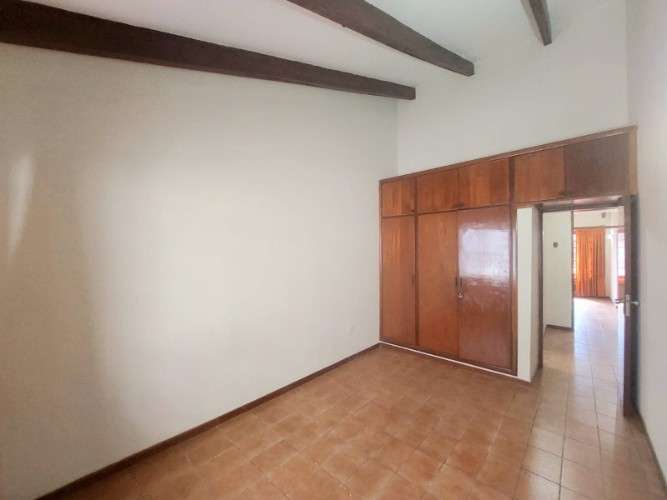  casa en alquiler de 3 dormitorios en condominio523697552