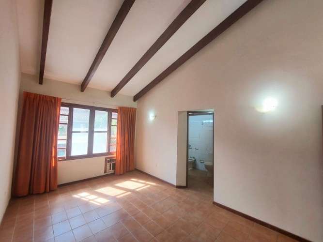  casa en alquiler de 3 dormitorios en condominio523697552