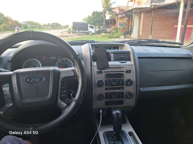 Ford escape 20101526403401
