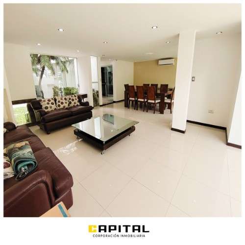 Colinas del urubo i – amplia casa amoblada en alquiler976670431