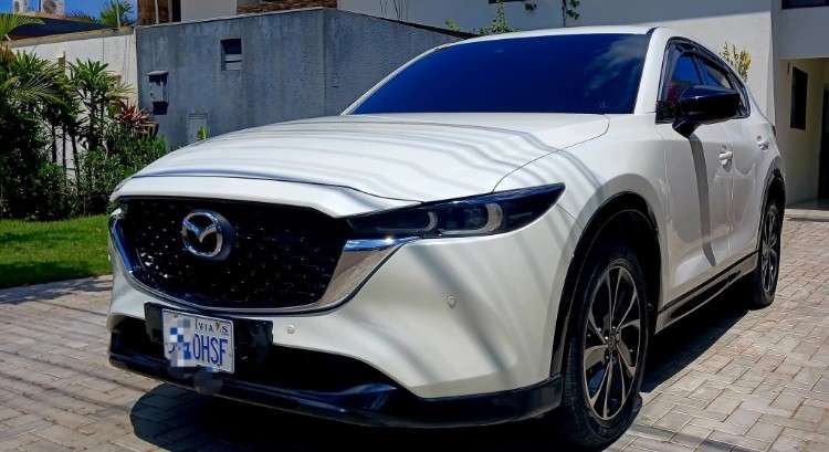 Vendo impecable mazda cx5 skyactiv g año 2023 de imcruz cel 75018362  motor 2000cc 4x4 modo de manejo sport caja automatica y secuencial 6 velocidad  paletas en el volante radio cardplay cargador inalambrico blanca perlado sensores de aproximacion aros 19590770964