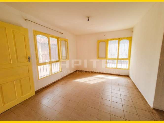 Zona de transito – casa en venta en esquina de una planta1522613181