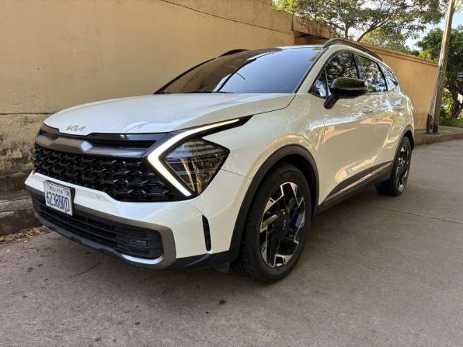 Vendo kia sportage x line 4x4 2023 cel 75018362 la version mas top1073428753