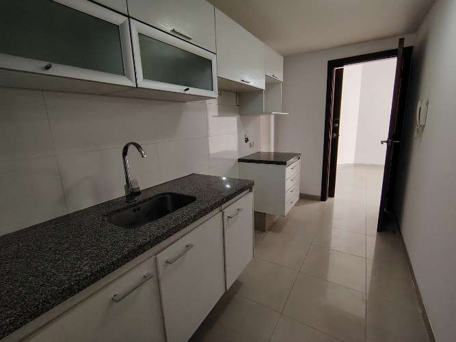 En equipetrol alquilo departamento sin muebles2016553808