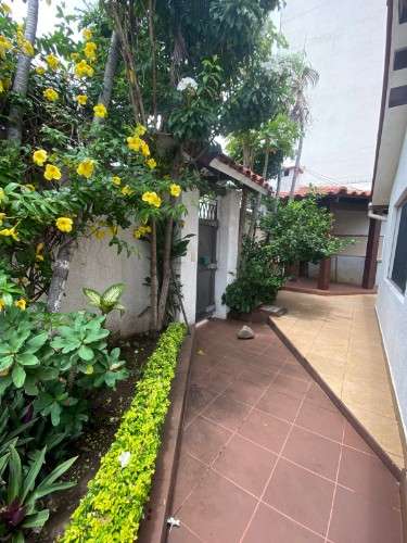 Amplia casa en alquiler ideal para empresa en zona sur1247554577