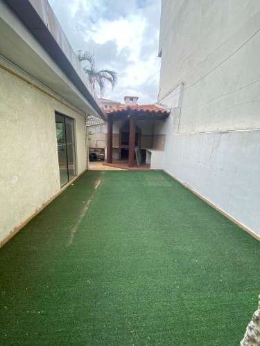 Amplia casa en alquiler ideal para empresa en zona sur1247554577