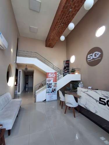 Inmueble empresarial en alquiler444690370