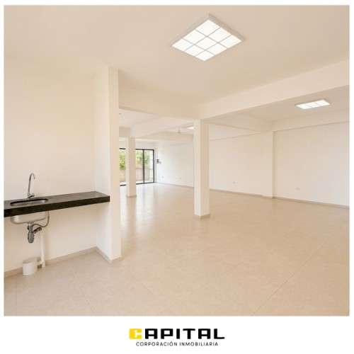 Local comercial en alquiler en radial 271034877292