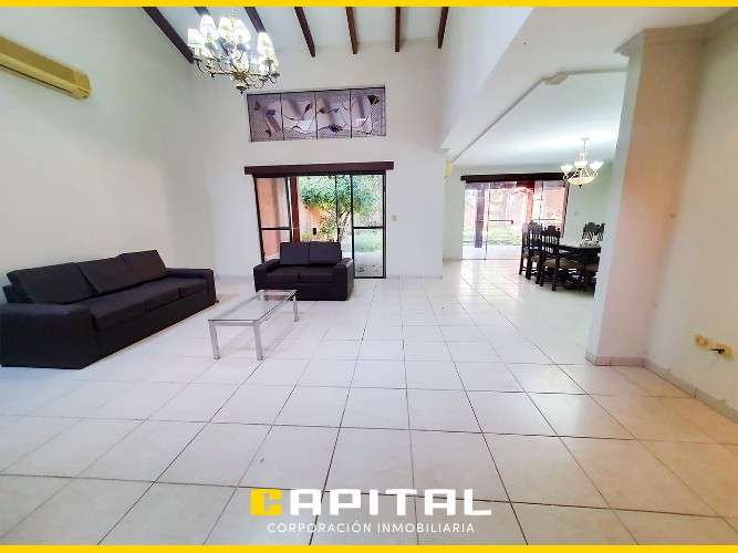 Barrio fleig – hermosa casa con piscina en alquiler70568599