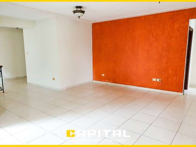 Barrio fleig – hermosa casa con piscina en alquiler70568599