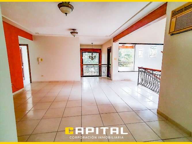 Barrio fleig – hermosa casa con piscina en alquiler70568599