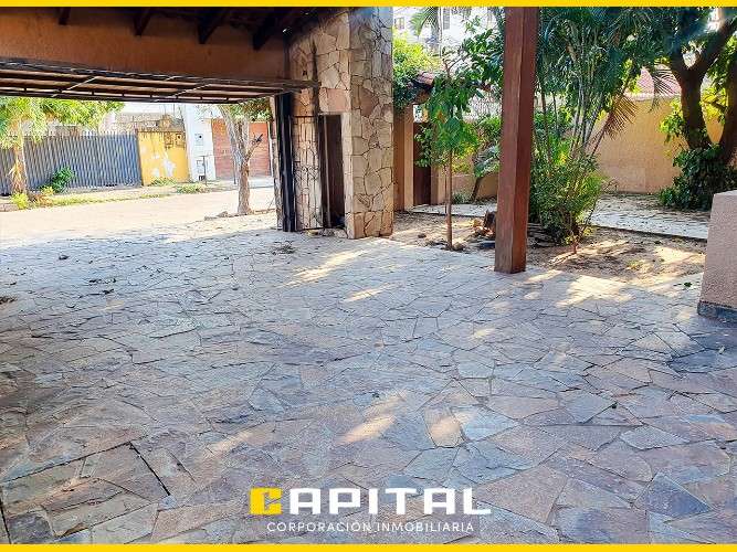 Barrio fleig – hermosa casa con piscina en alquiler70568599