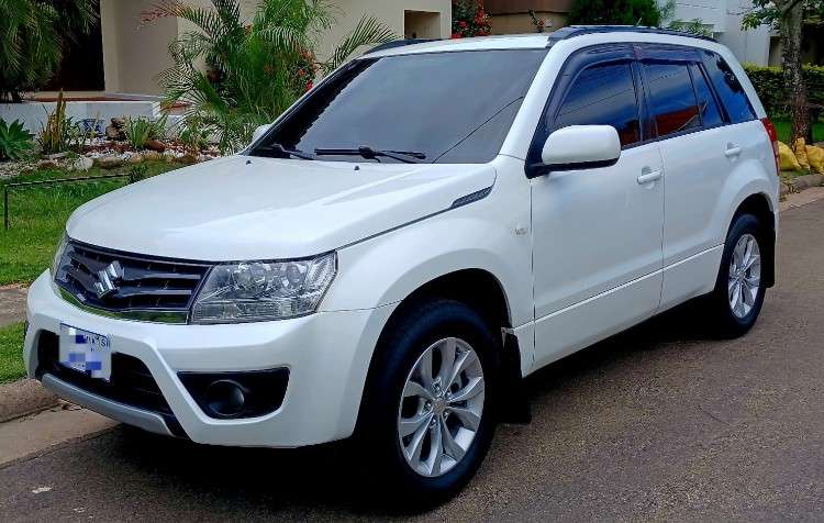 Vendo vagoneta 2017 suzuki grand vitara de imcruz cel 75018362  caja automatica 4x4 motor 2000cc  aire acondicionado radio original suzuki camara de retro vidrios eléctricos  aros de magnesio originales  perfecto estado795965775
