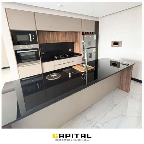 Departamento en venta lujoso condominio sky moon  equipetrol norte rodeado de hoteles 5 estrellas, sector empresaria2059641