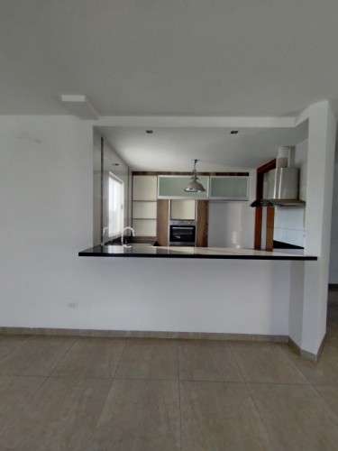 Edificio multifamiliar en venta en las palmas677087742