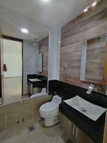 Edificio multifamiliar en venta en las palmas677087742