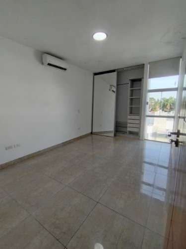 Edificio multifamiliar en venta en las palmas677087742