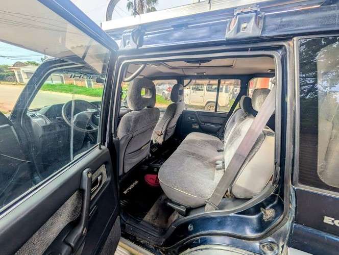 1993 mitsubishi pajero 4 x 41553762855