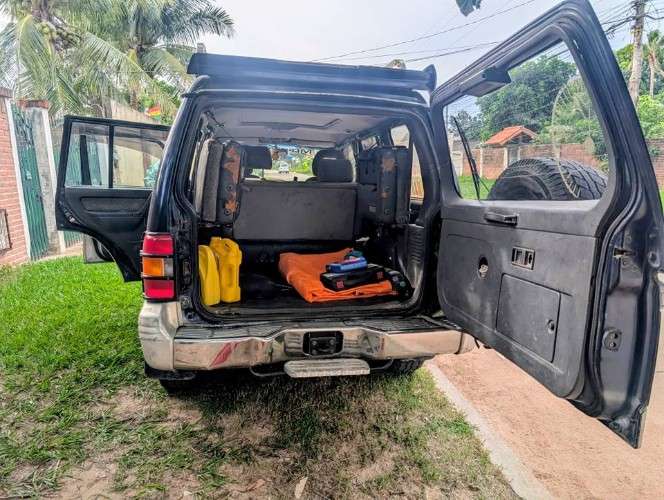 1993 mitsubishi pajero 4 x 41553762855