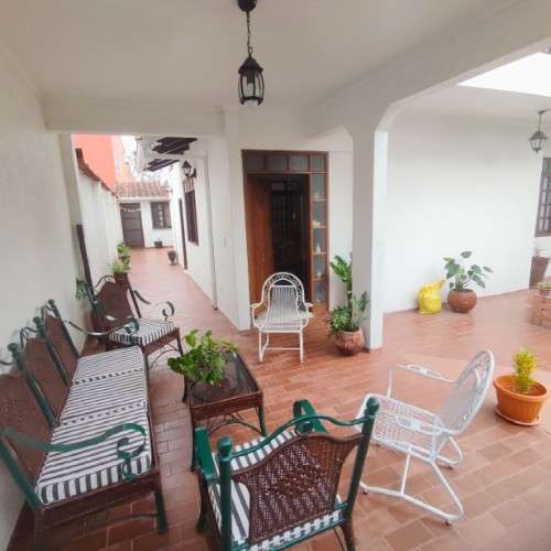  casa en alquiler amoblada  de 4  habitaciones 87010346
