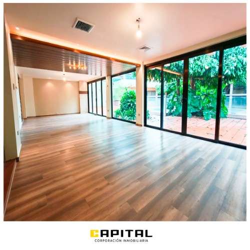 Casa comercial en alquiler zona norte sobre 2do anillo 1812912565