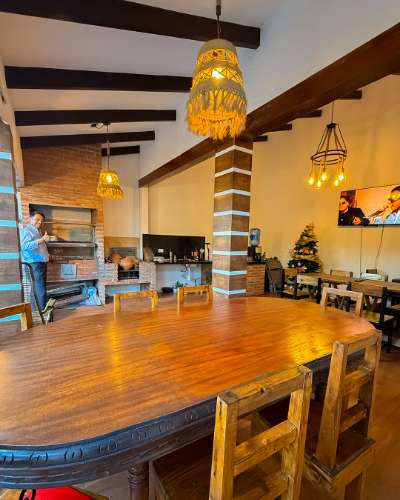 Casa comercial con negocios en venta1959807862