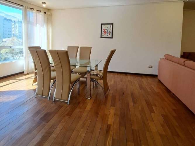 Elegante y amplio departamento amoblado en alquile, parque fidel anze, cochabamba976992591