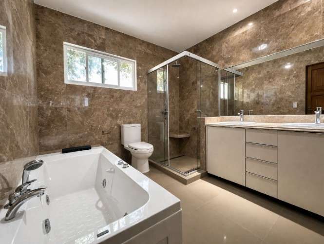 Urubo garden - casa de 4 dormitorios en venta con piscina996928273