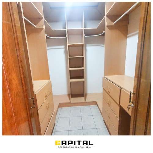 Alquilo inmueble para vivienda u oficinas1098699034