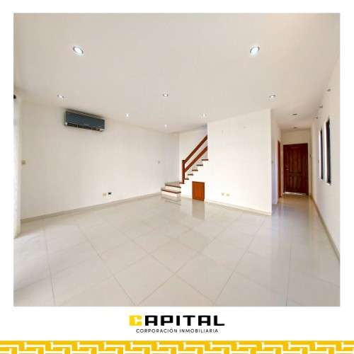 Amplia casa en alquiler en condominio zona el remanso365185215