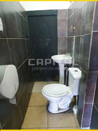 Local comercial en alquiler sobre tercer anillo interno1783414556