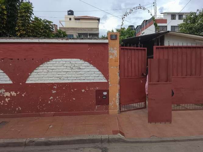 ¡venta casa en cochabamba en zona residencial a!902653886