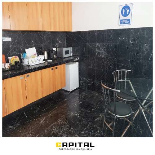 Oficina de 70 m2 en edificio tacuaral equipetrol norte1626764768
