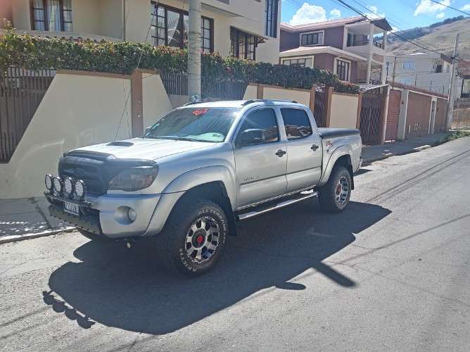 Toyota tacoma ?? 417600854