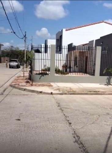 Terreno en venta zona sur este en condominio1126914456