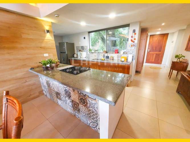 En porongo vendo casa de estilo – con una linda vista659325753