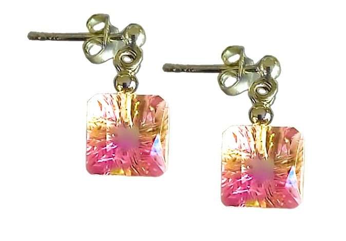 Por navidad se ofrecen joyas bolivianitas a buen precio1433484555