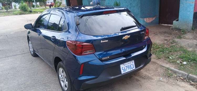 Chevrolet onix 2022 a gasolina, eficiente y confiable, 80,000 km1093106115