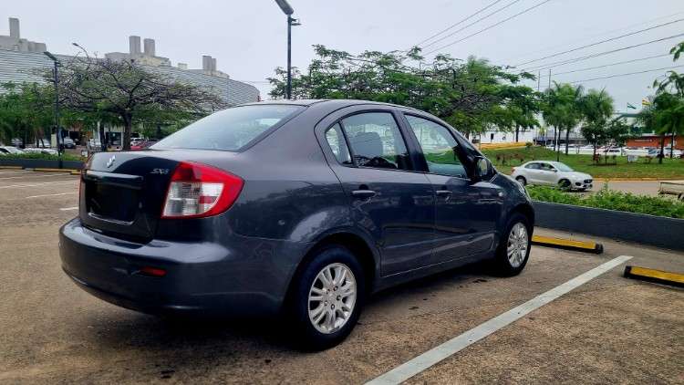 Suzuki sx4 20112047762397