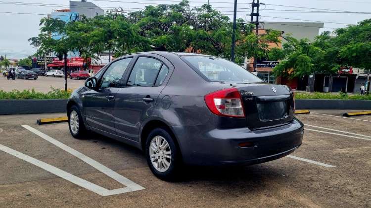 Suzuki sx4 20112047762397