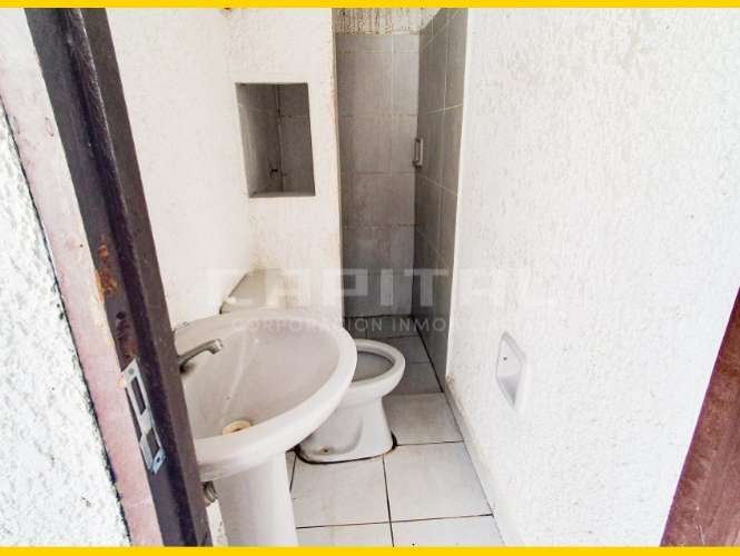 Zona de transito – casa en venta en esquina de una planta1522613181