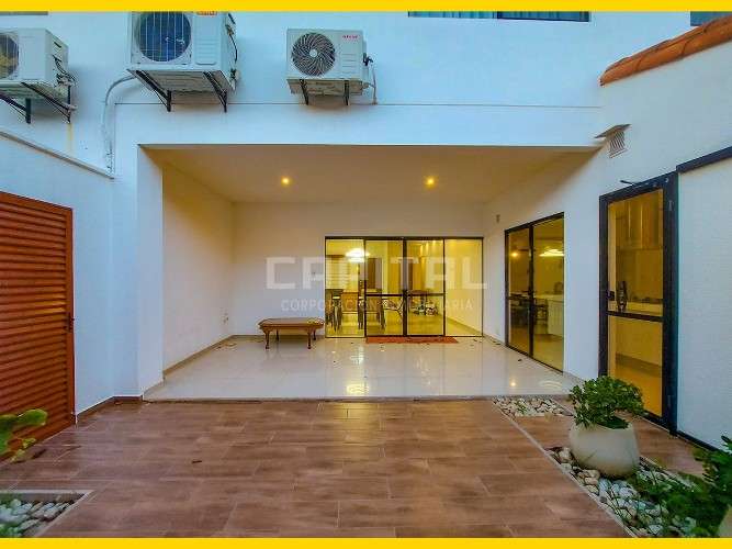 Amplia casa en alquiler en condominio almeria beni1633062848