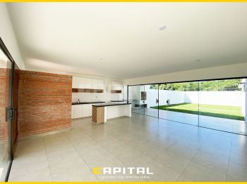 Linda Casa En Alquiler En Zona Pampa De 