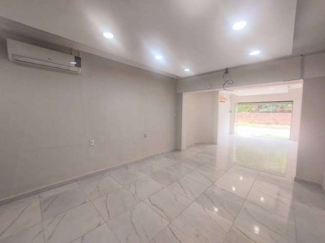 Local en alquiler a pasos de avenida banzer1665640438