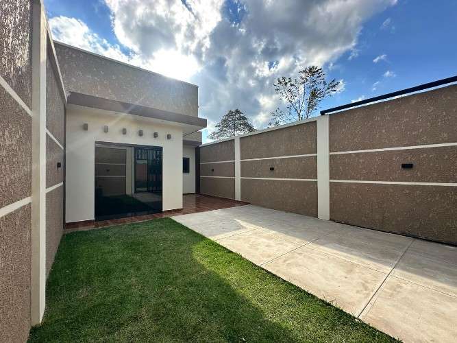 Hermosa casa en venta | av. tres pasos al frente756422658