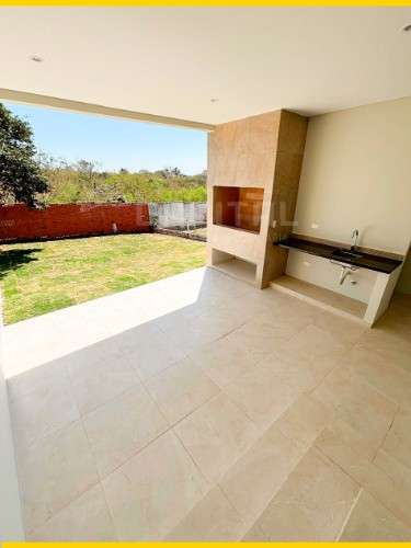 Amplia casa a estrenar en venta en condominio florida 2 urubo925725417