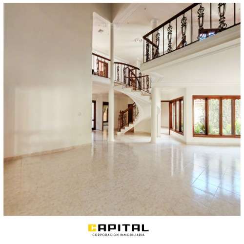 Amplia casa en alquiler en la zona de equipetrol1434177121