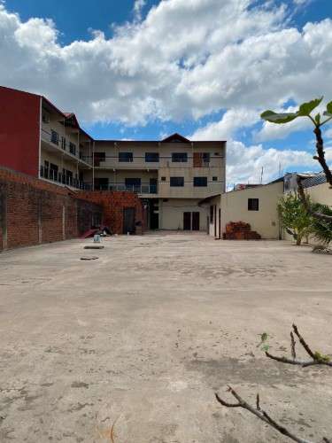  edificio de uso múltiple en alquiler704461191