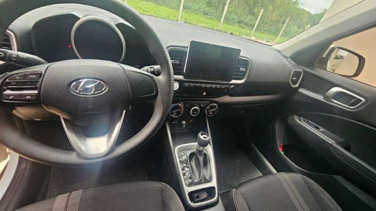 Hyundai venue 2021 automático - bajo kilometraje gasolina550972232